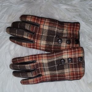 Plaid leather Clarks gloves